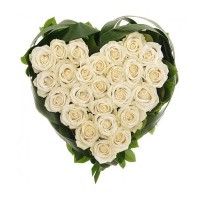 Сердце из роз "Белоснежная тайна"